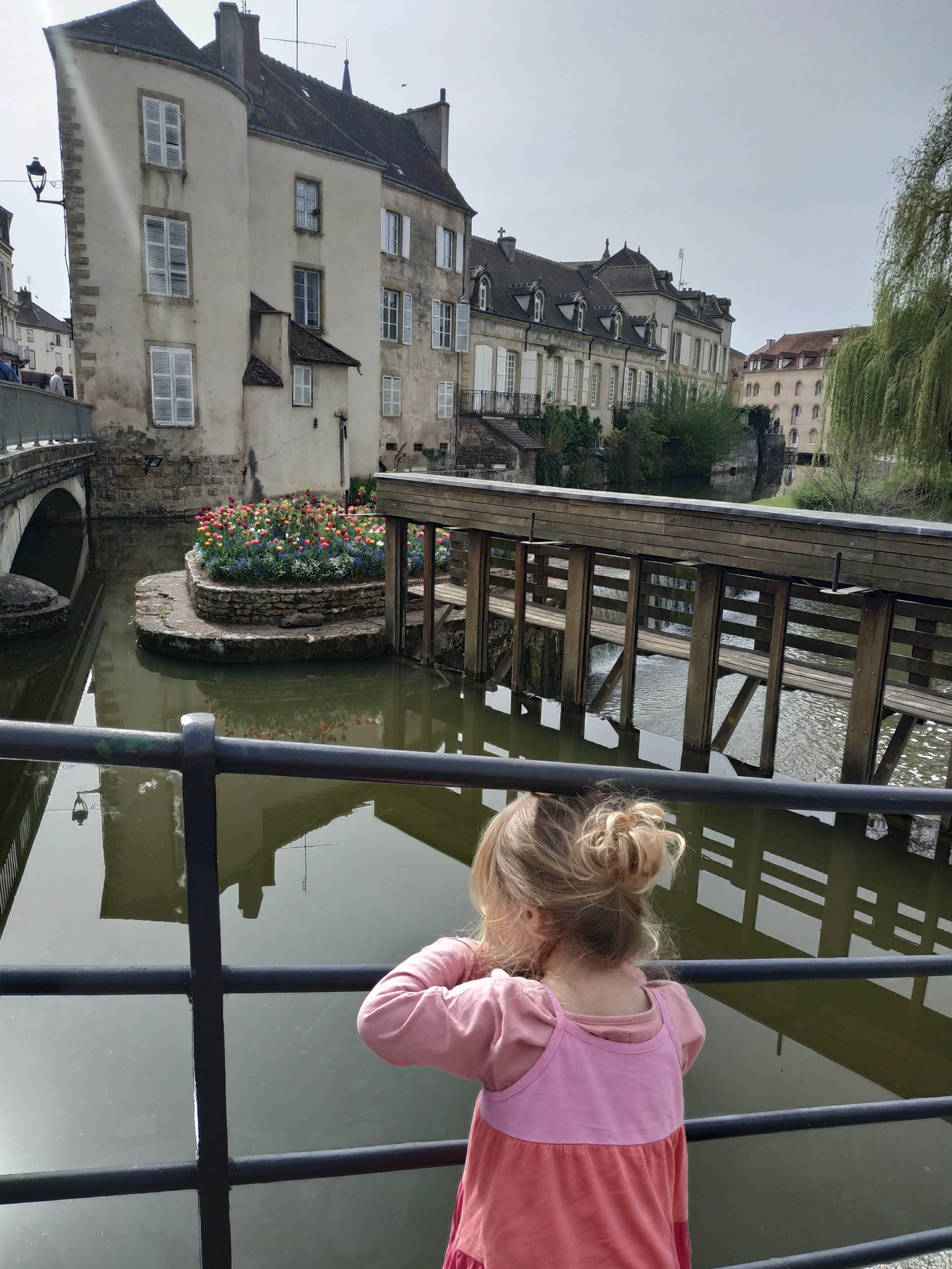 Village à côté
